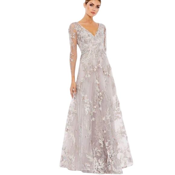 Mac Duggal 20245 Appliquéd Illusion Long Sleeve A-line Gown Size 8 Retail $798